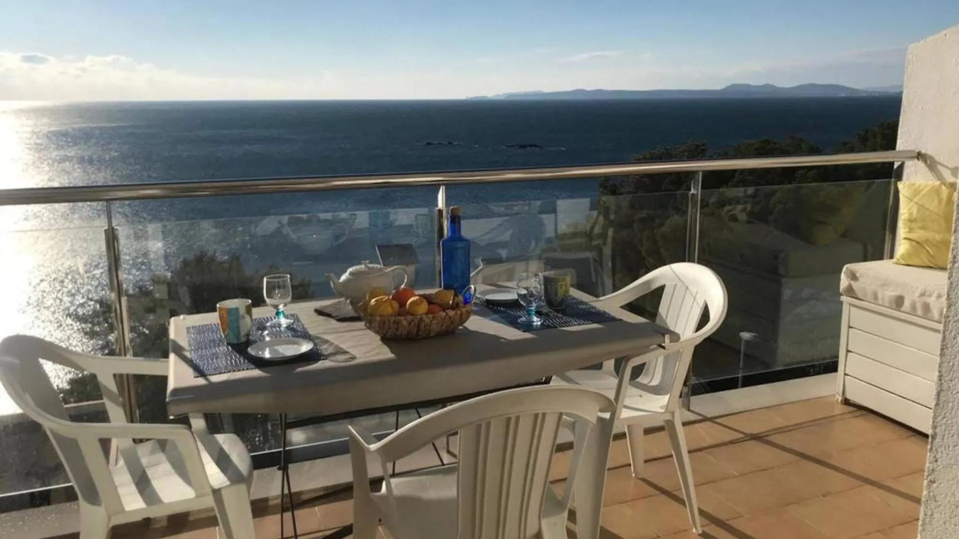 Apartamento Vista Mar Y Parking En Roses