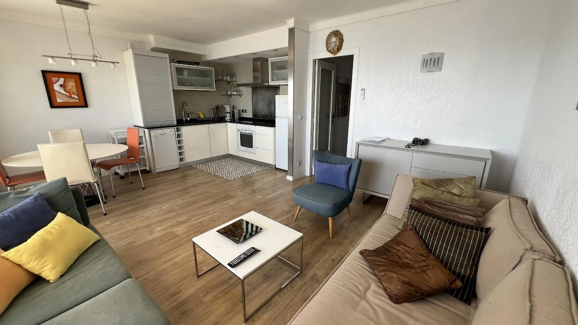 Apartamento Vista Mar Y Parking En Roses