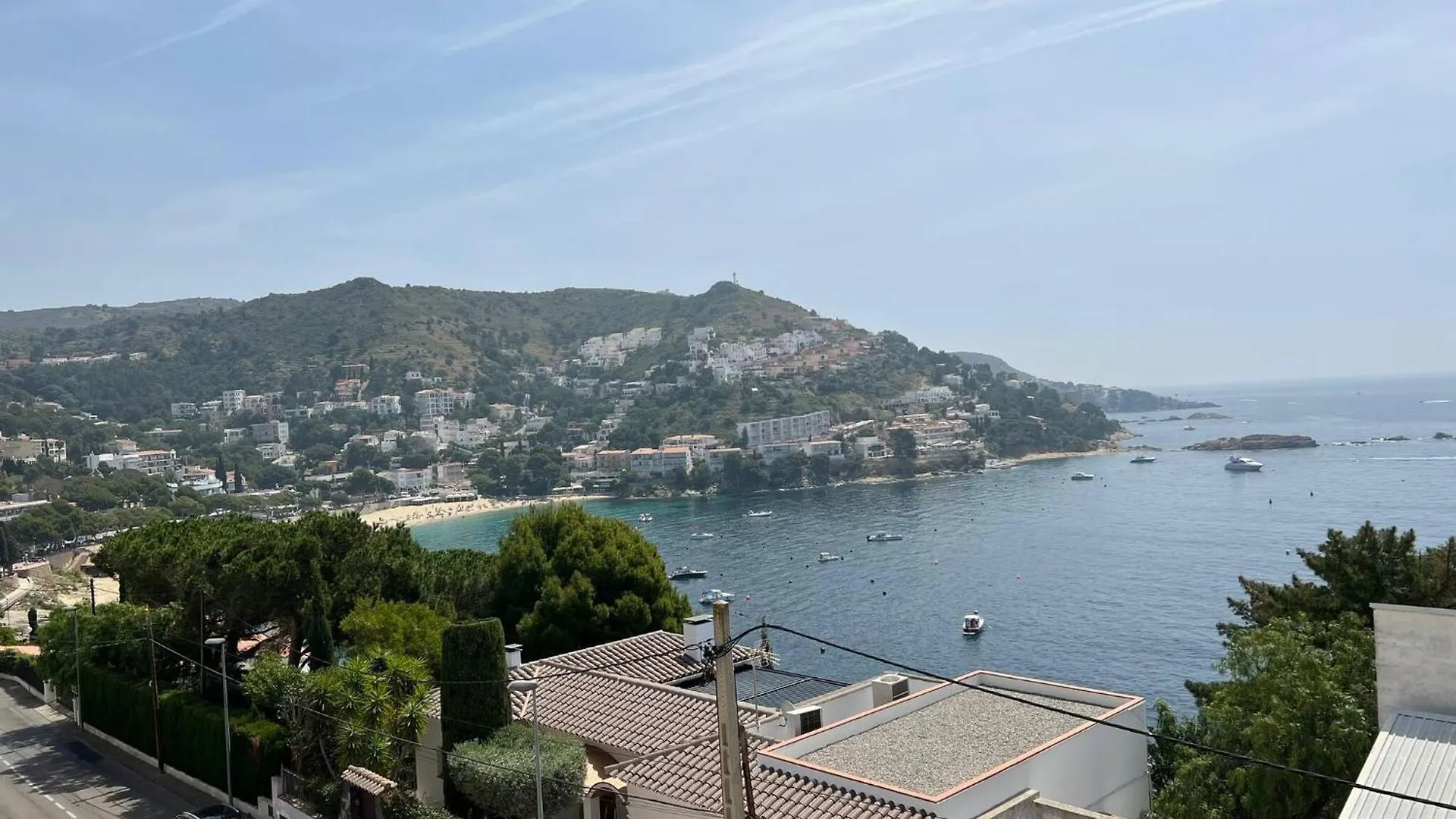 Apartamento Vista Mar Y Parking En Roses
